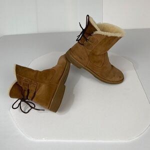 UGG Naiyah Lace Back Shearling Boots Womens 6.5 Tan Suede Cabin‎ Core Outdoor